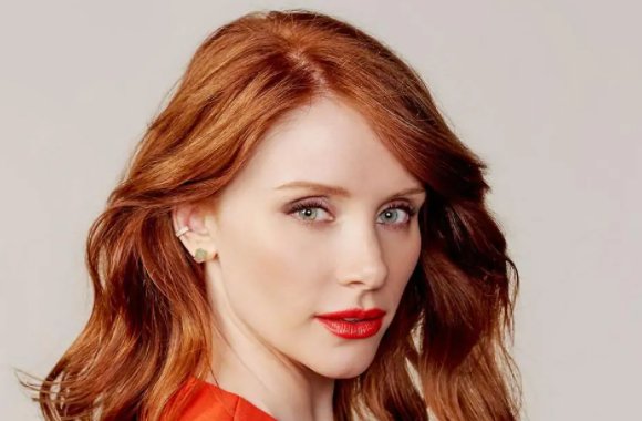 格温·斯黛西的扮演者有哪些?