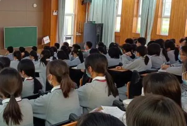 初级会计一年考两次吗