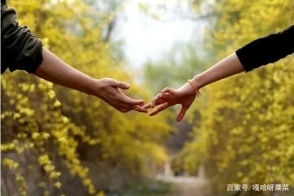 大四女生分手40天后查出怀孕:遭前男友骗打胎拉黑,值得同情吗?