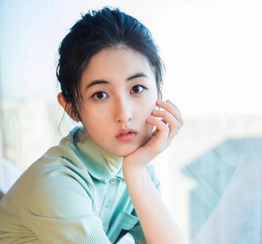 网曝张子枫圈内聊天记录遭疯传，内容下流低俗，工作室紧急回应，咋回事？