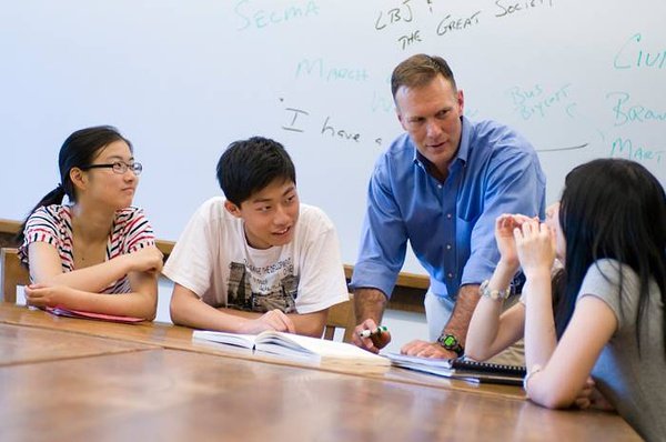 深圳市考试指导中心的机构设置