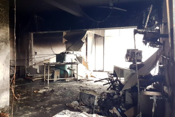 印度一家医院发生火灾，导致起火的原因是什么？