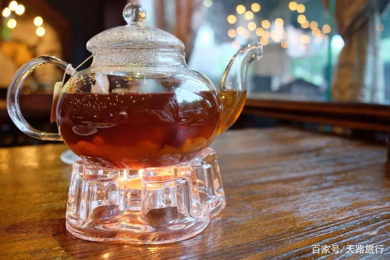 「我想要秋天的第一杯奶茶」是什么梗,为什么突然火了