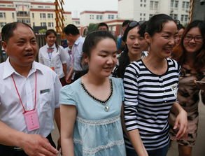 我国是从什么时候开始使用盲文试卷高考的？