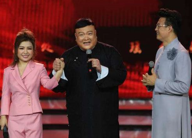 为什么说《梨园春》没留住范军是损失？