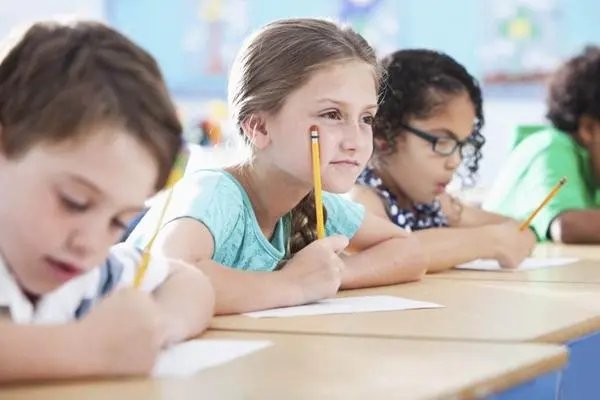 咄咄逼人的意思解释