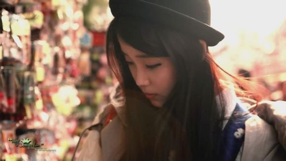 在酷我音乐盒里面看，魏晨的梦的怒放的MV ，但是MV里面不是魏晨本人，是一个韩国女生。