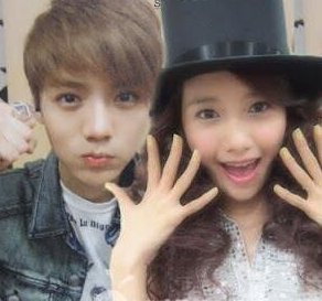 鹿晗和林允儿是情侣吗？