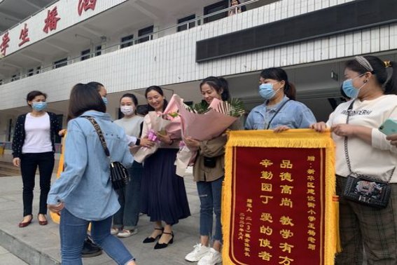 六一表演结束感谢老师的话