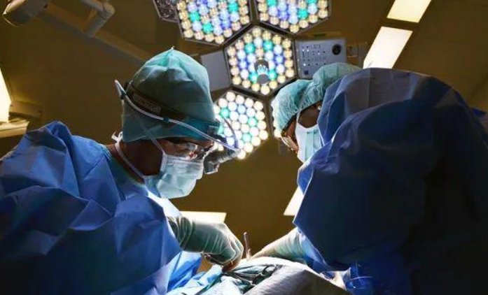 广西一男子心跳停1小时持续抢救成功，为什么会有如此“不可思议”的事？