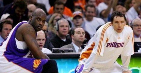 史蒂夫·纳什是在什么时候正式退役的？