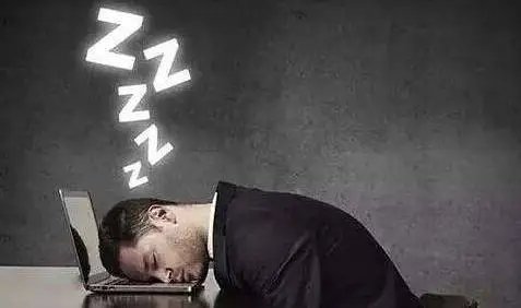 有专家称并不是睡得晚就是熬夜,这句话有科学依据吗?