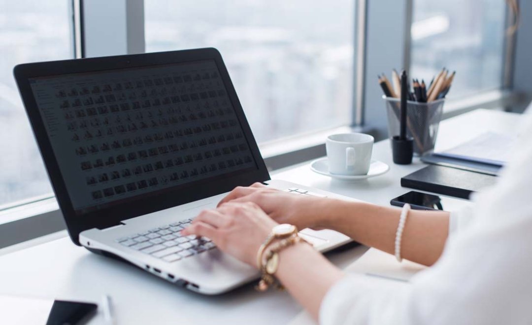 电脑没有识别出键盘或者鼠标怎么办呢？