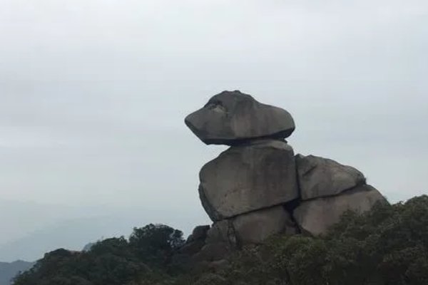 描写天狗望月的奇石