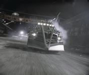 求电影名，改装装甲车