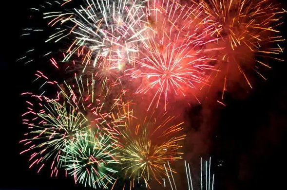 不一样的烟火下一句是什么?