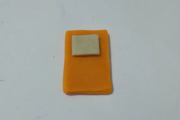 怎样给芭比娃娃做手机