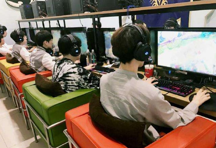 开黑是什么意思