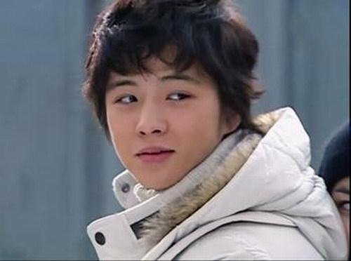 电视剧《搞笑一家人》第1-2集的剧情是什么？