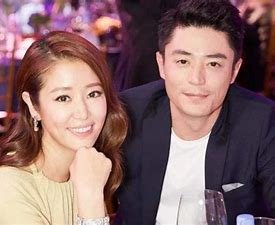 林心如回母校聚会,霍建华低调陪同,他们夫妻之间的感情如何?