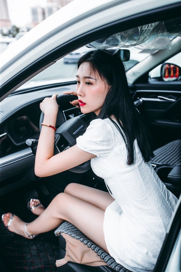 媳妇当启辰星车模，遇见你，是我生命中一场最美丽的意外