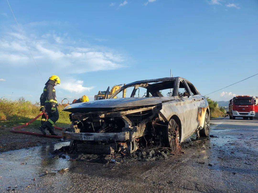 警方通报东莞一男子放火烧车，涉事男子的作案动机是什么？