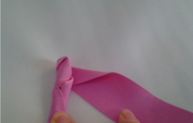 怎么用海绵纸做玫瑰花