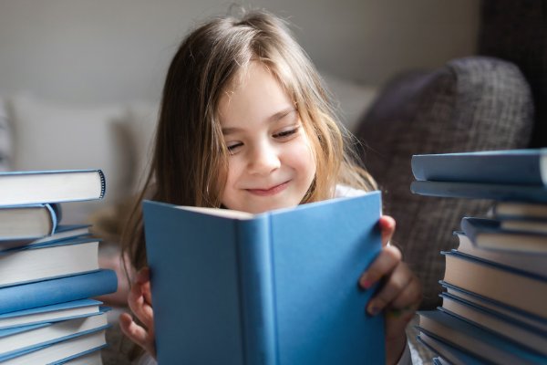 河南汝州回应寒假有学校补课，学校应该补课吗？