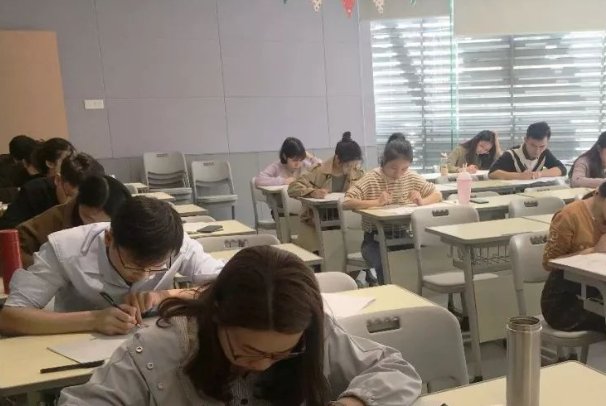 2022年日语专四考试时间