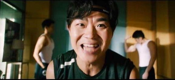 如何评价大鹏主演电影《大赢家》？