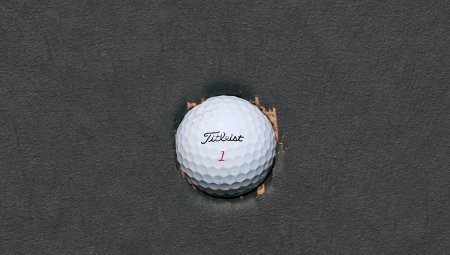 halfway是什么意思