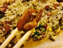 南京的老头酸豇豆炒饭和金口福炒饭相比，哪个更好吃？