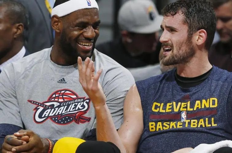 詹姆斯希望参加乐福婚礼，乐福会邀请他吗？