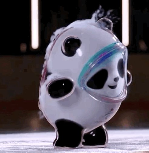 冰墩墩挑战4a把腿踢飞了，你还见过哪些关于冰墩墩的名场面？