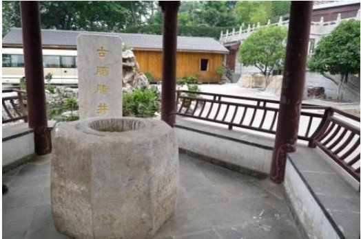 关于胭脂井的故事或介绍