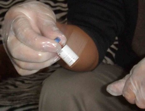 如何自己给小狗打疫苗