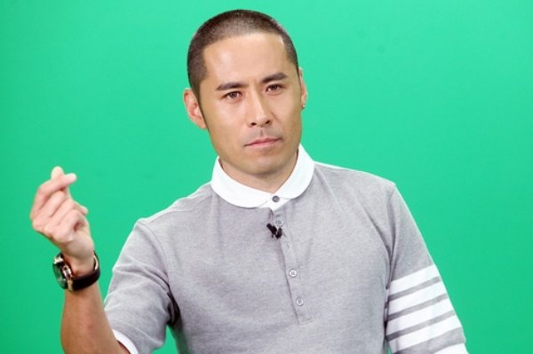 我是谁的谁歌曲原唱