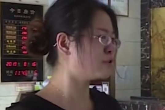 价值15万元的包裹被销毁，快递公司违反了哪些法律法规？