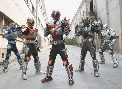 铠甲勇士有哪些集数出现帝皇侠?