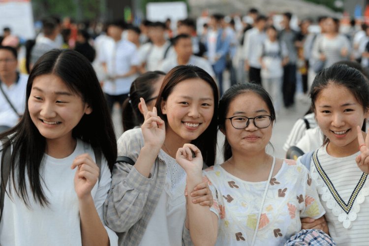 2023高考试卷全国都一样吗