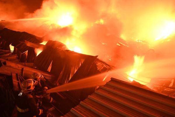 安阳厂房火灾已致36死2伤2失联，火灾救援都有哪些难点呢？