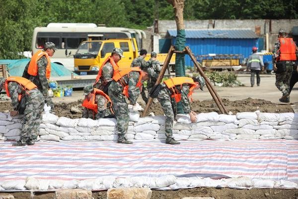 台专家：此地震相当于8颗原子弹，毁灭性有多强？