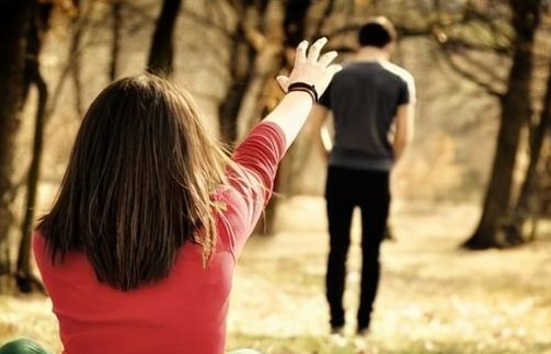 如何看待孕妇遭前夫跟踪纠缠6年？,,