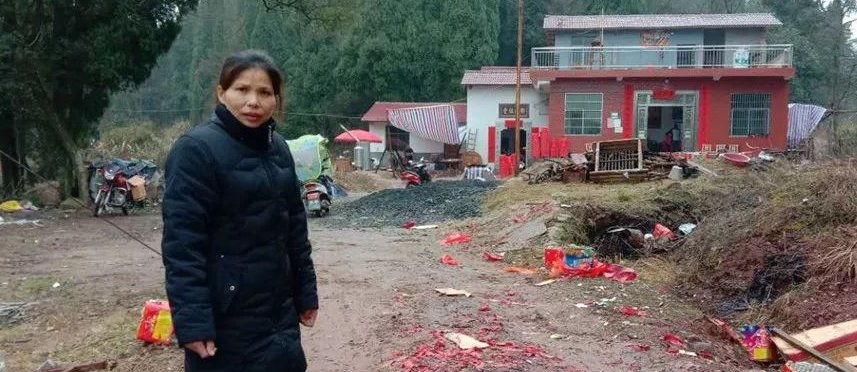 江西学霸伍继红，692分上人大，两次婚姻生6个娃，如今怎样了？