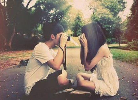 接吻的时候男人的手都在干嘛？！