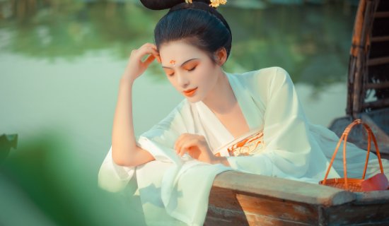 女主多男主的甜宠文有哪些？