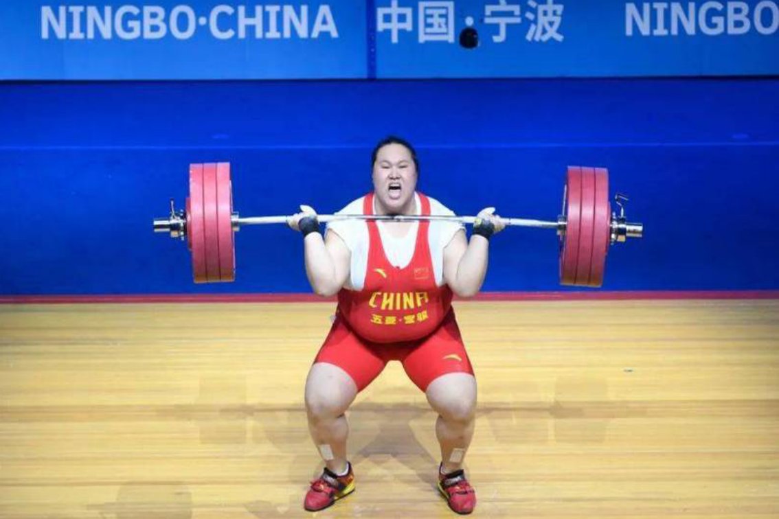 李雯雯身高体重多少