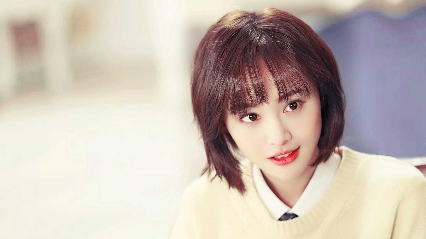 踮起脚尖掀起裙边，这是什么歌