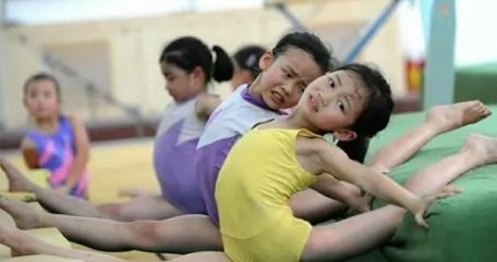 7岁女孩浙江省运会体操项目比赛中在斩获3金2银，你对其前景有何期许？