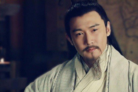 刘伯温嫉妒诸葛亮，带人去挖他的墓，结果见到什么令他当场下跪？